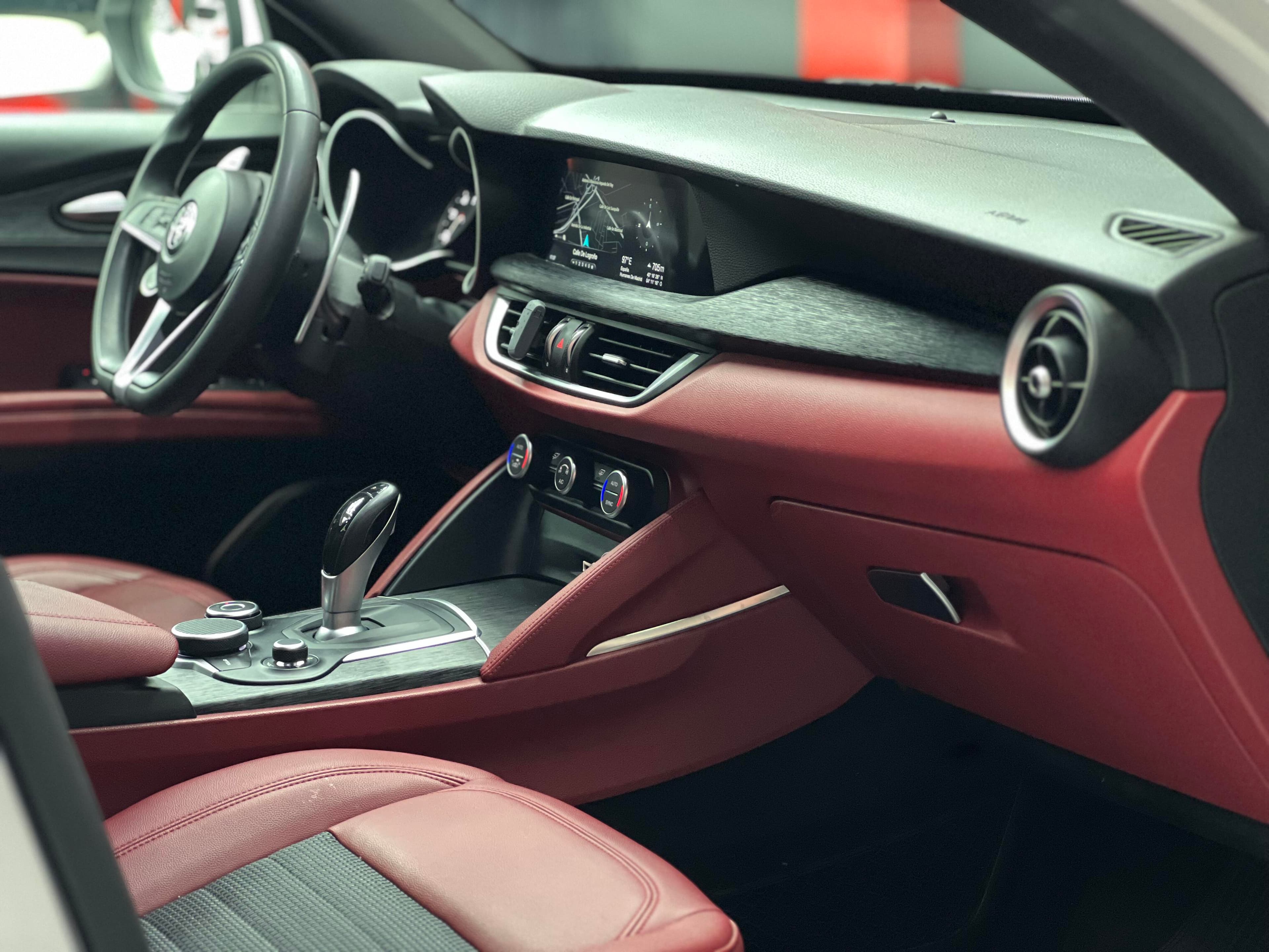 Alfa Romeo Stelvio Q4