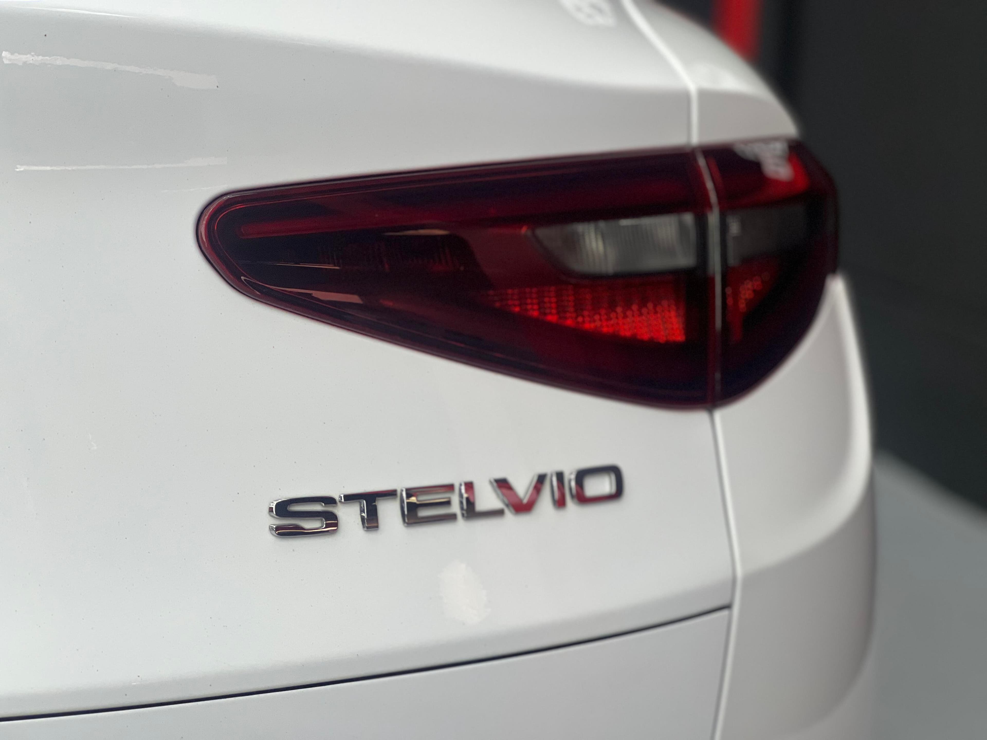 Alfa Romeo Stelvio Q4