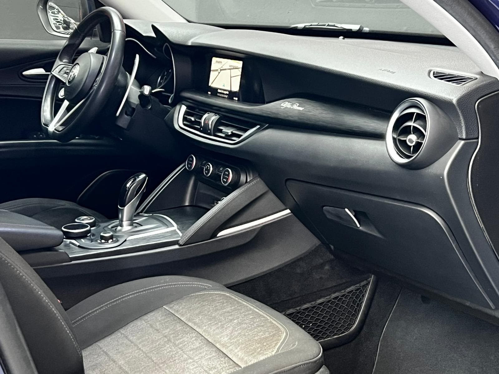 Alfa Romeo Stelvio Q4
