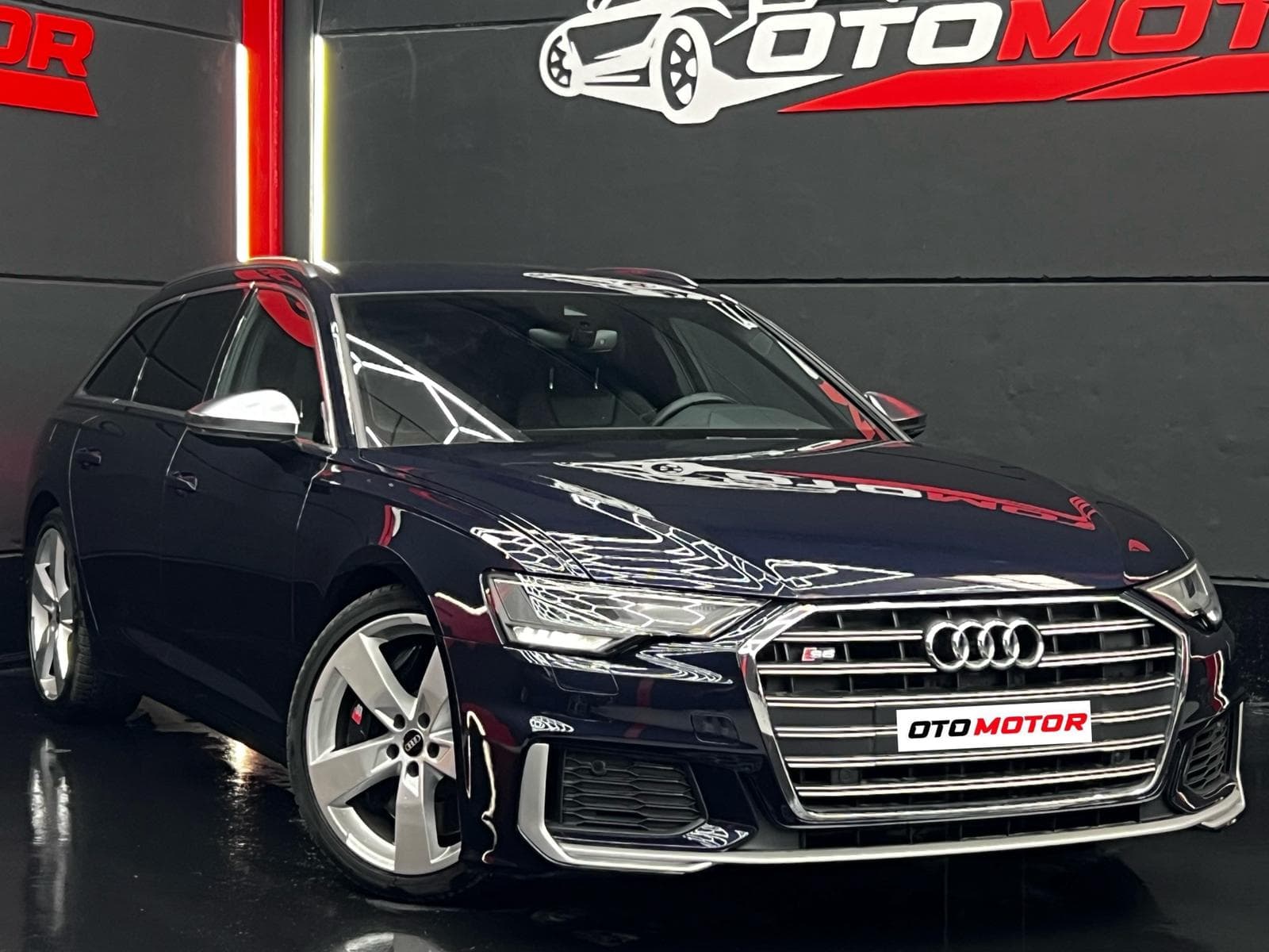 Audi S6 Avant