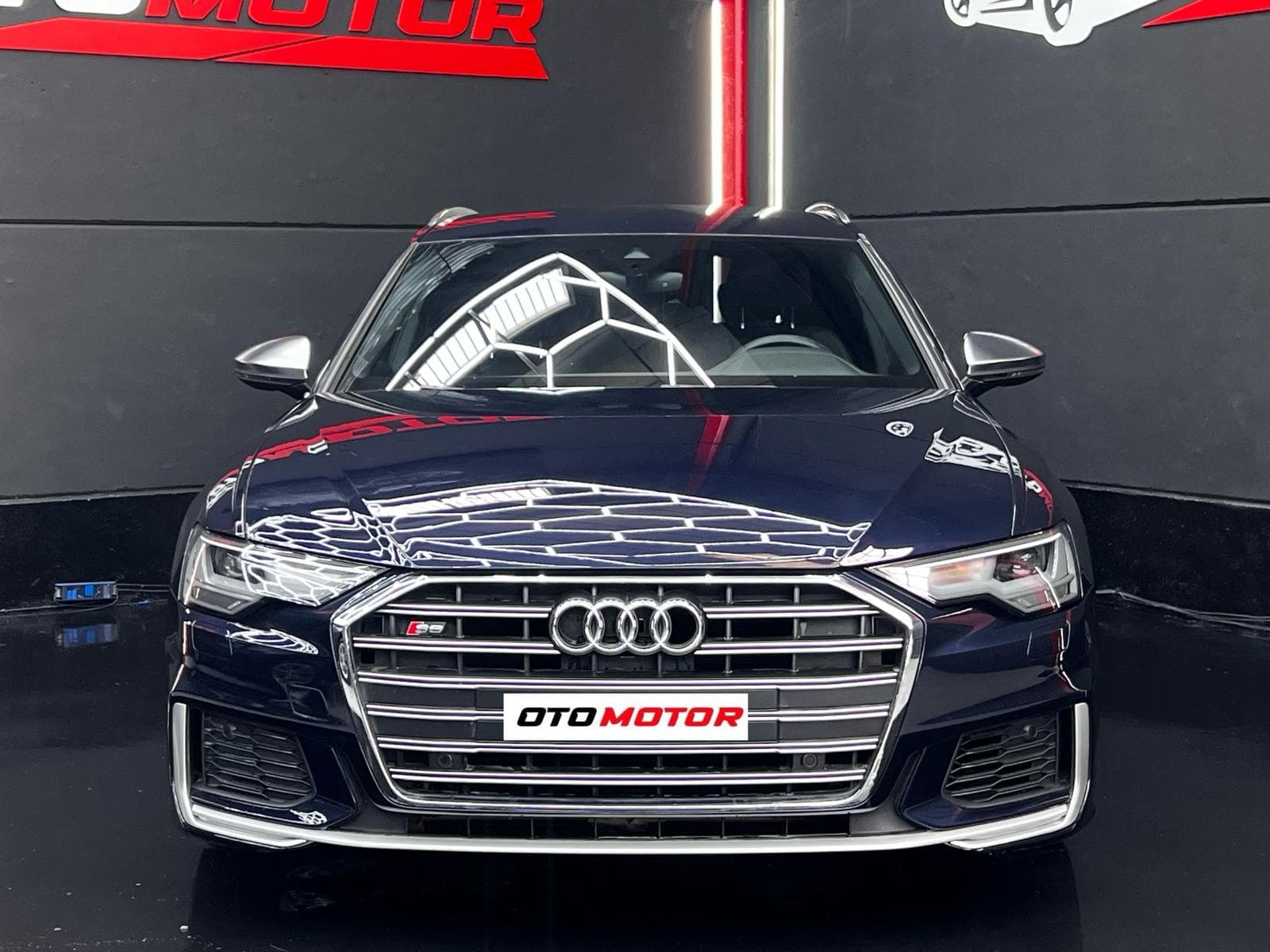 Audi S6 Avant