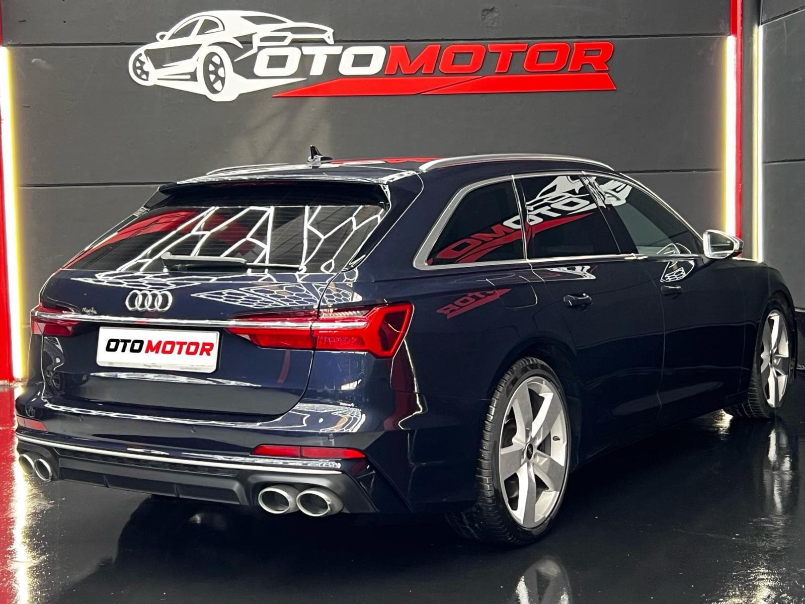 Audi S6 Avant