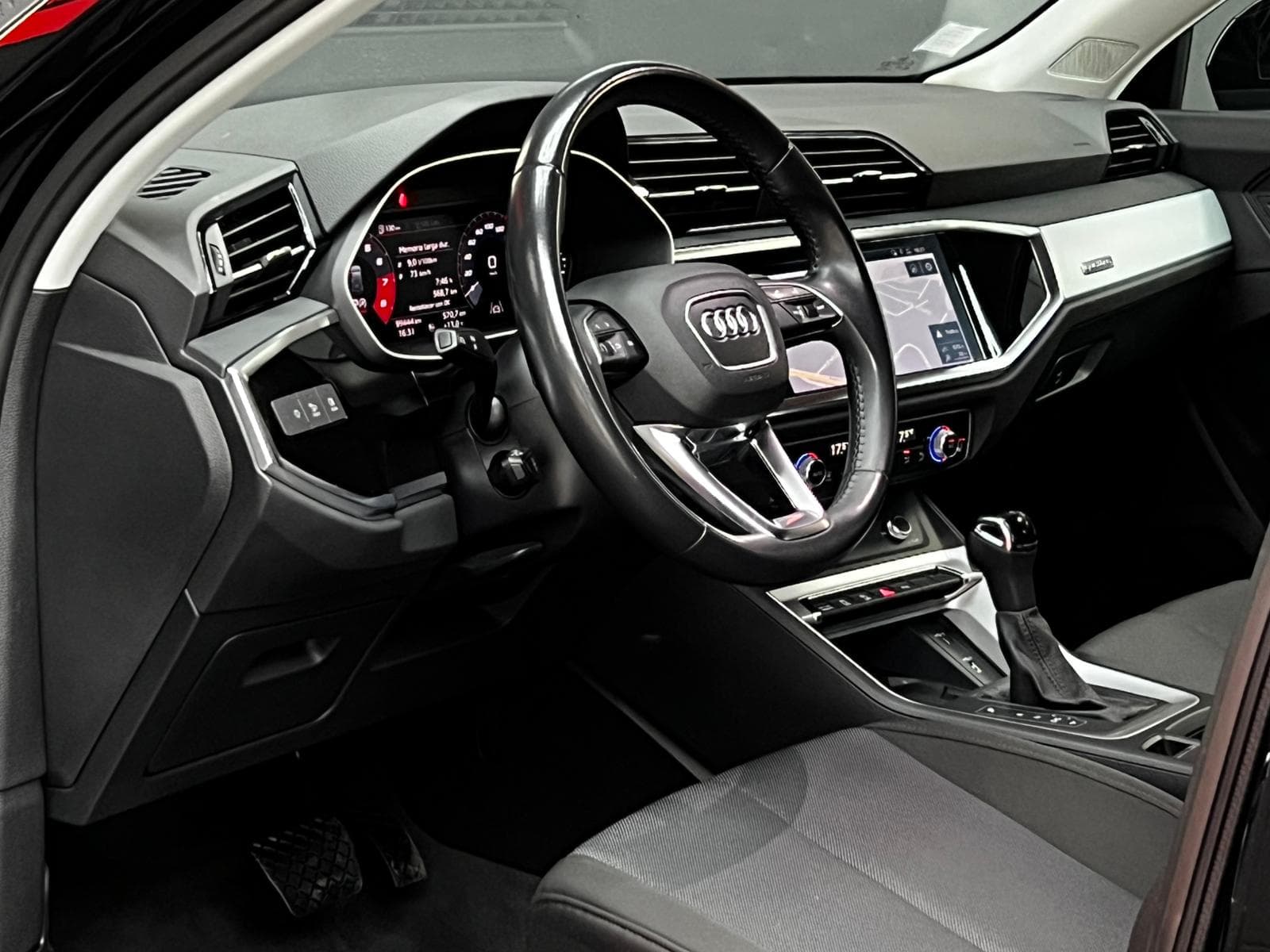 Audi Q3 S line
