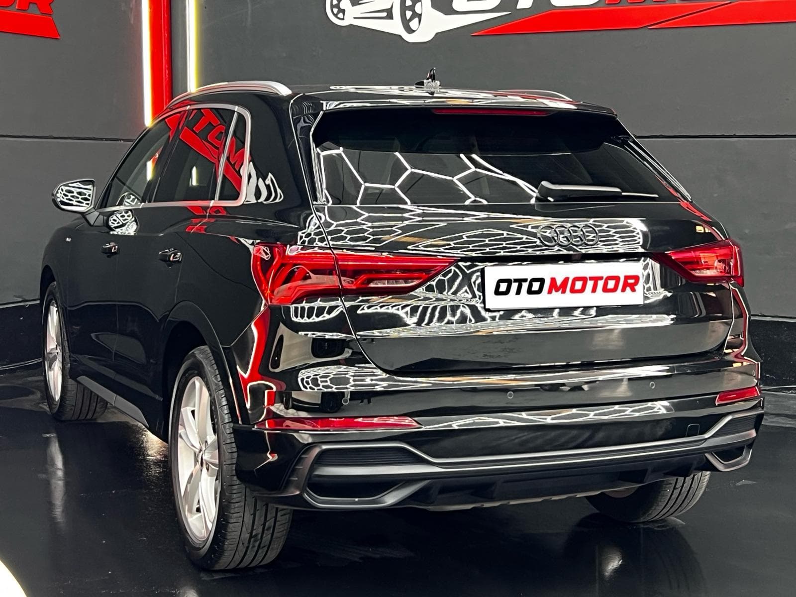 Audi Q3 S line