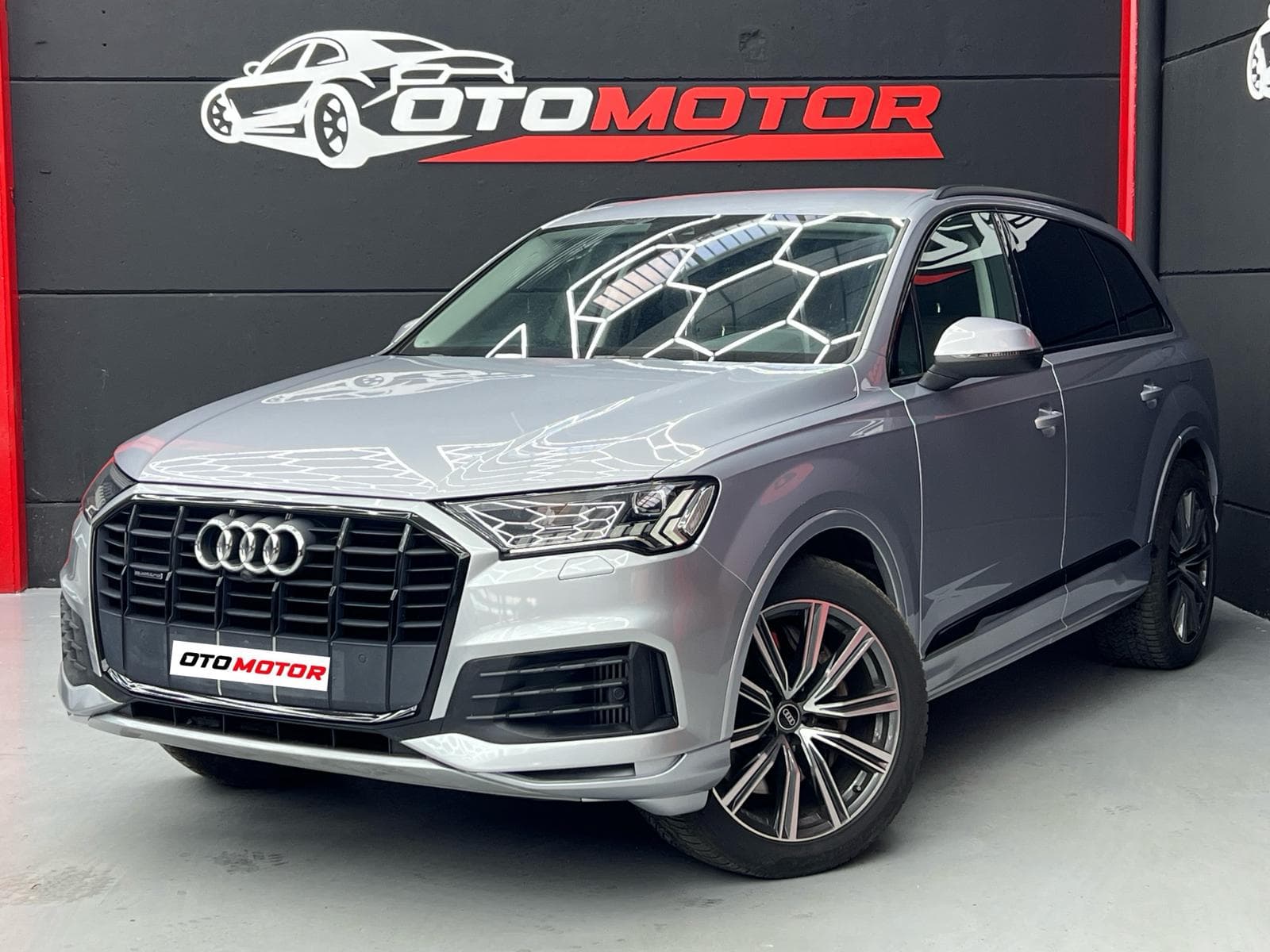 Audi Q7 55 TFSIe quattro
