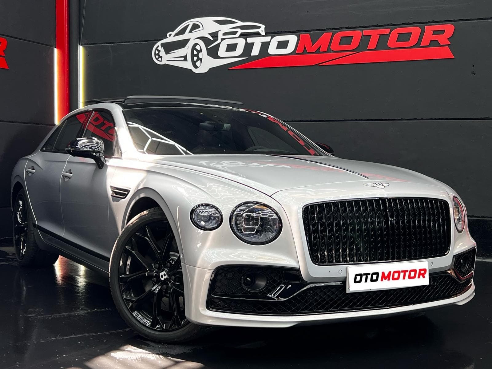 Bentley Flying Spur Hybrid