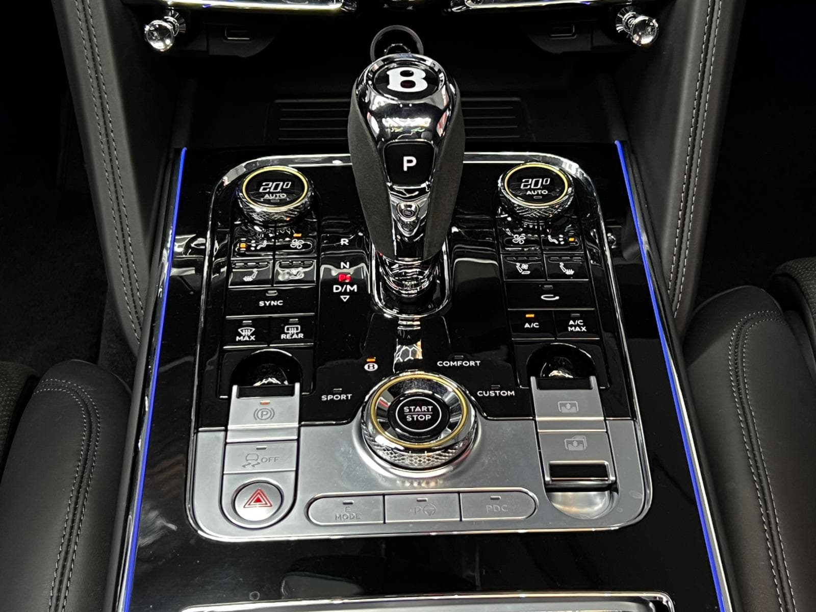 Bentley Flying Spur Hybrid