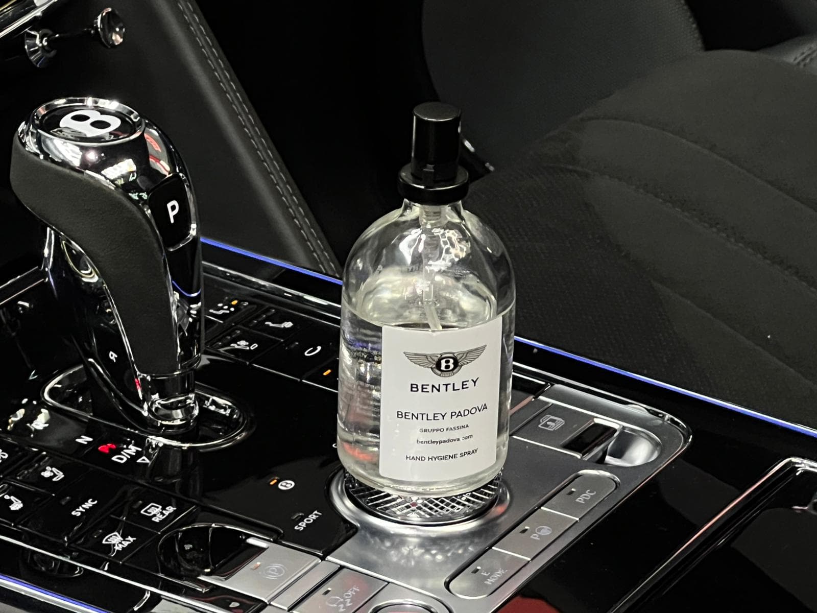 Bentley Flying Spur Hybrid