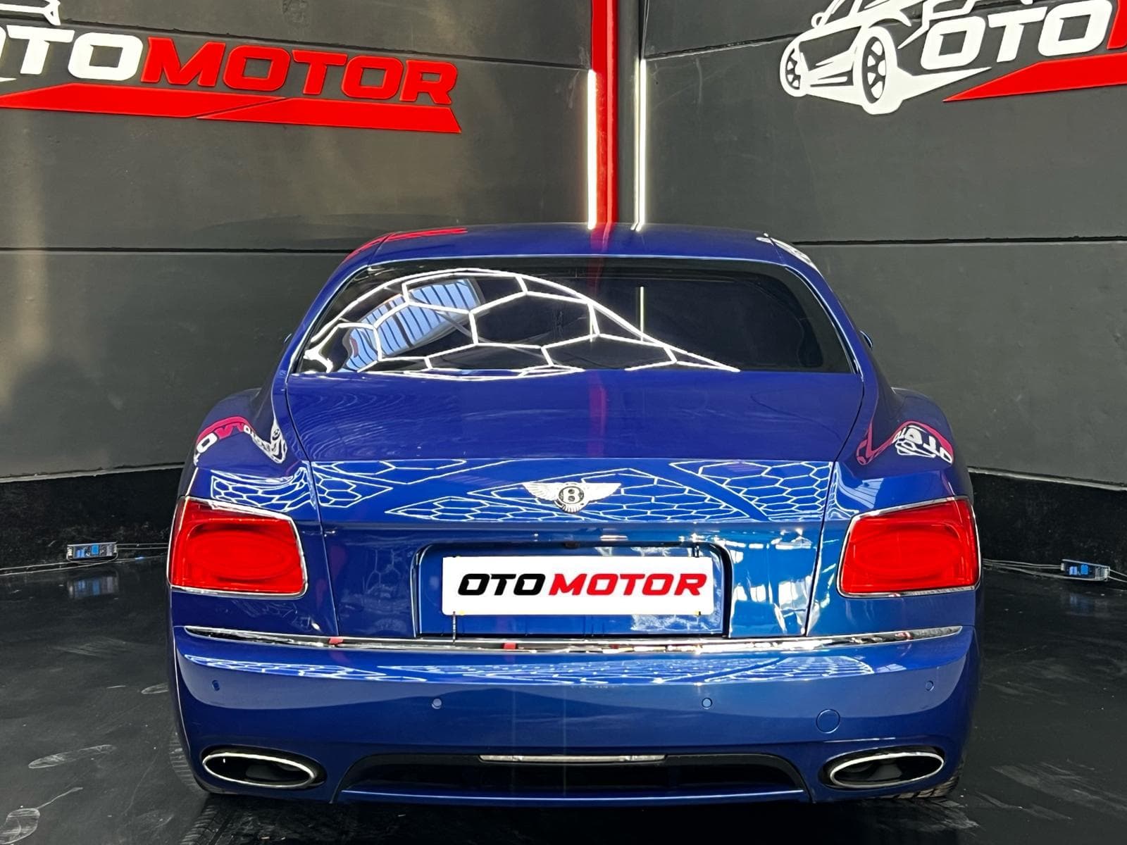 Bentley Flying Spur W12