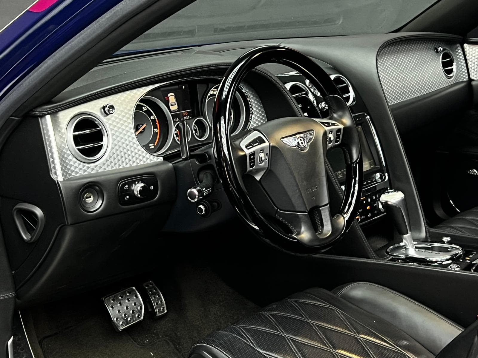 Bentley Flying Spur W12